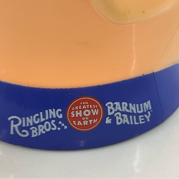 Ringling Bros Barnum & Bailey CIRCUS CLOWN Plastic Mug Souvenir YELLOW VINTAGE - Picture 5 of 8